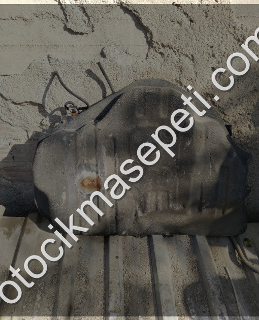MAZDA 323 ÇIKMA ORJİNAL YAKIT DEPOSU