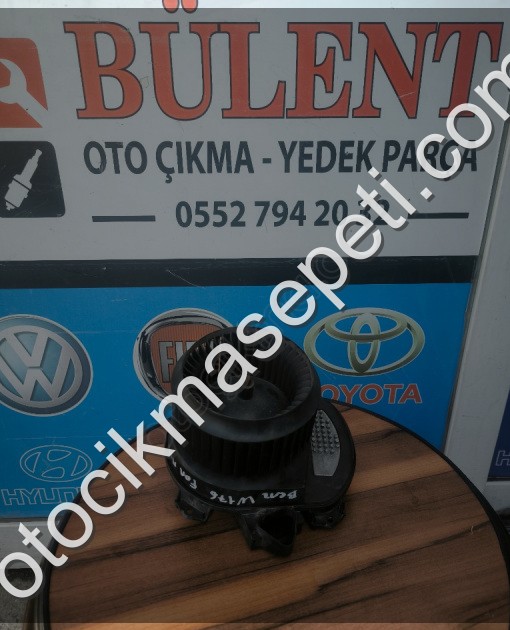 Mercedes Benz W176 fan motoru orijinal çıkma - Mercedes Çıkma Parça