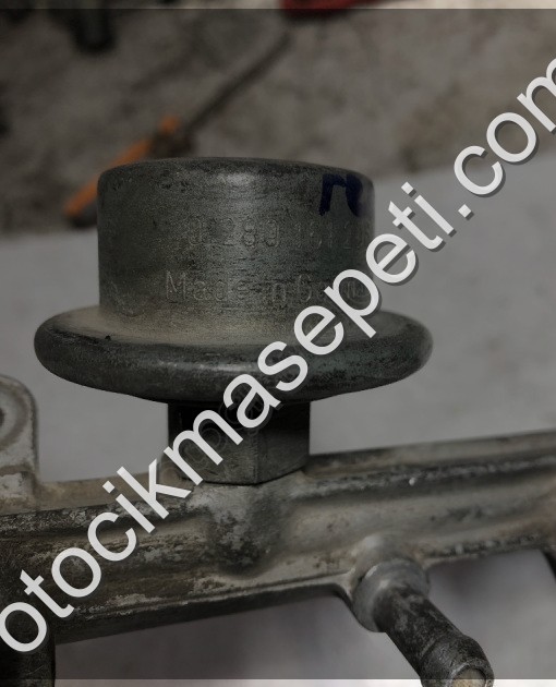 Renault 19-21 Yakıt Basınç Regülatörü 0280161206 Bosch