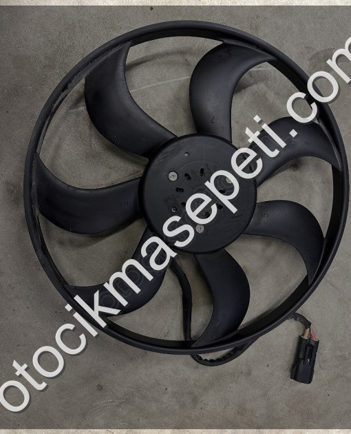 18-21 NİSSAN QASHQAİ 1.5 DCİ RADYATÖR FAN MOTORU T224808A