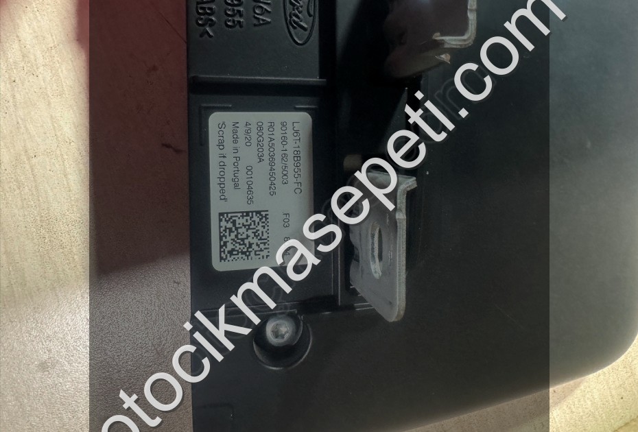 Ford Kuga teyp ekran 2020-2023