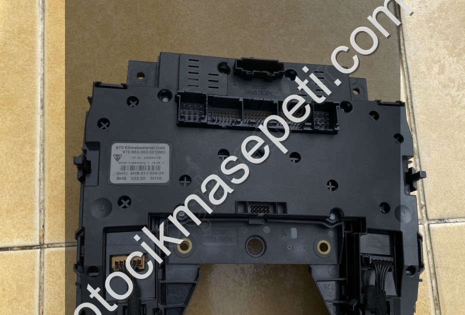 PANAMERA ÖN KONSOL KLİMA  TUŞU ISITMALI SOĞUTMALI 97065330332