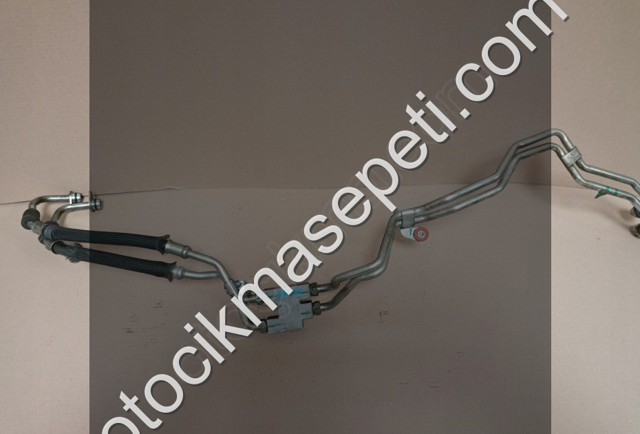 MASERATİ QUATTROPORTE 3.0 DİZEL YAĞ BORUSU 670004147 Resmi