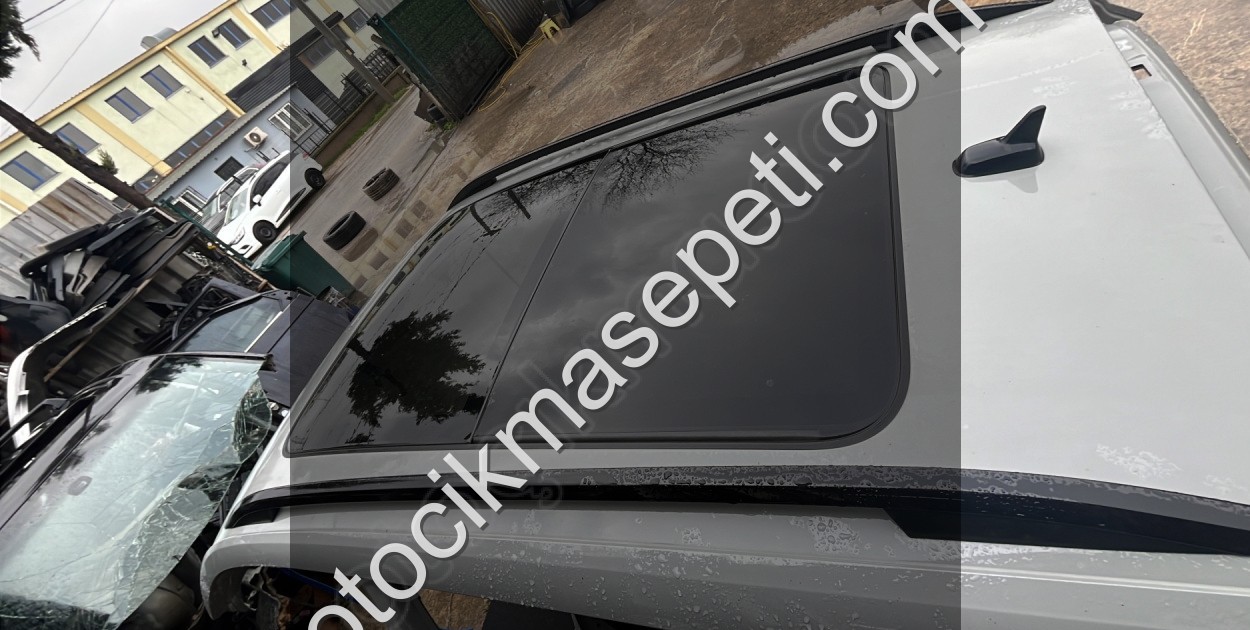 SKODA KAROQ SUNROOF CAMI