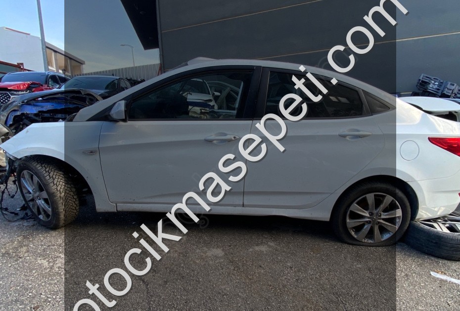HYUNDAİ ACCENT BLUE MULTIMEDYA SÖKME 2011-2017