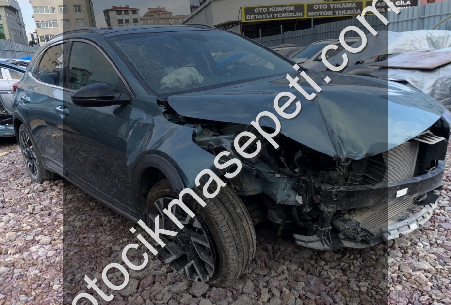 KİA XCEED MULTİMEDYA SÖKME HATASIZ