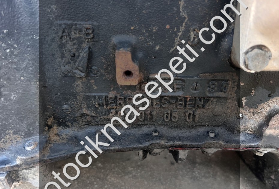 W124 MERCEDES 200 D BASKI BALATA SETİ ÇIKMA ORJİNAL