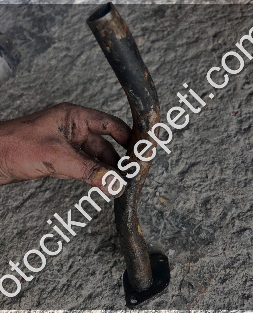 OPEL VECTRA B 2.0 BENZİNLİ YAĞ BORUSU ÇIKMA ORJİNAL