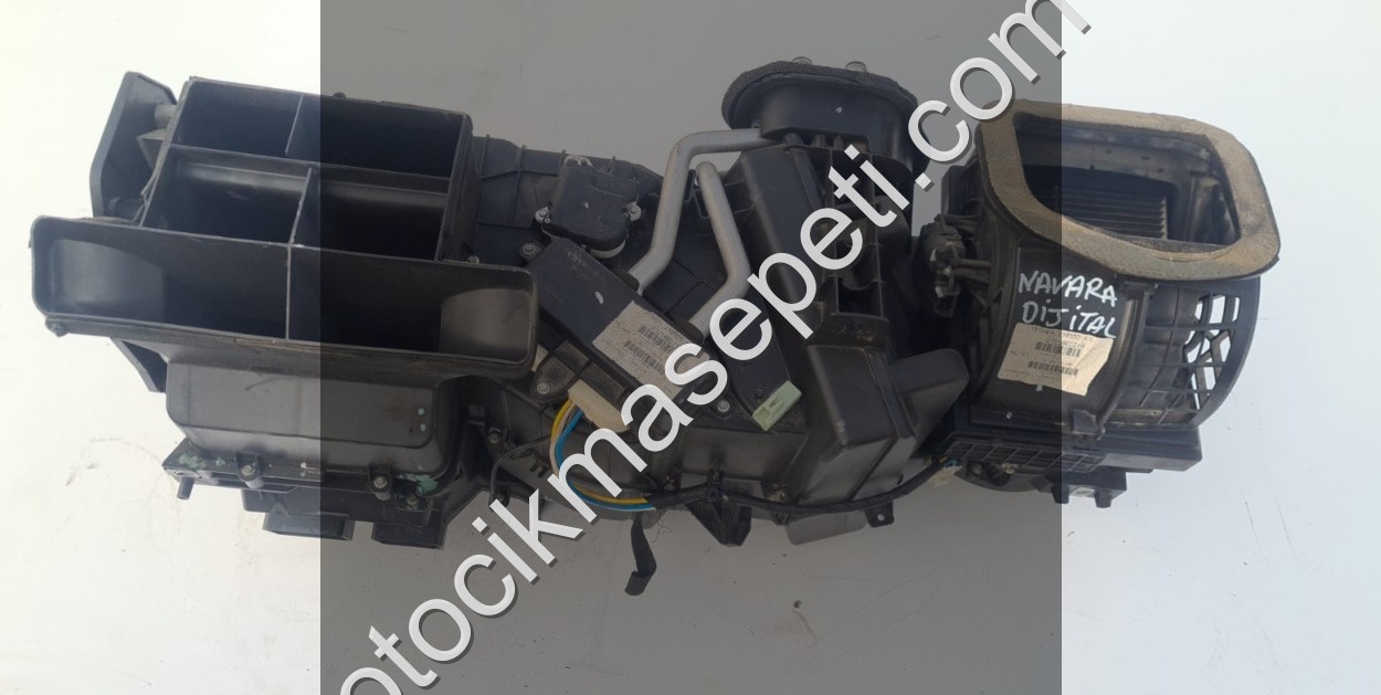 nissan navara 2010 kalorifer kutusu/kazanı (son fiyat)