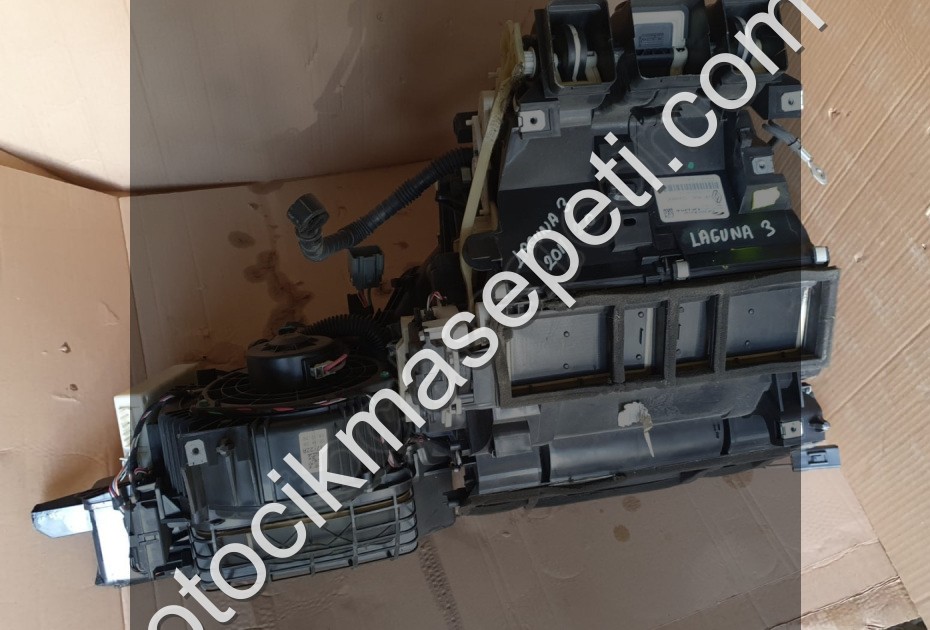 renault laguna 3 2010 2.0 kalorifer kutusu/kazanı (son fiyat)