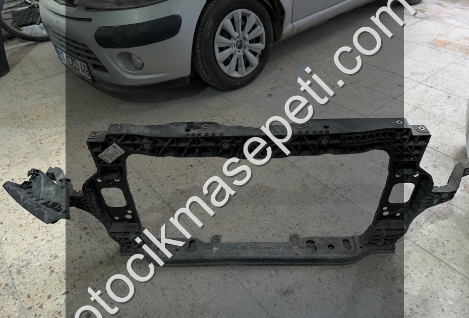 Hyundai i20 ııı 3 ön panel radyatör paneli 6410100000