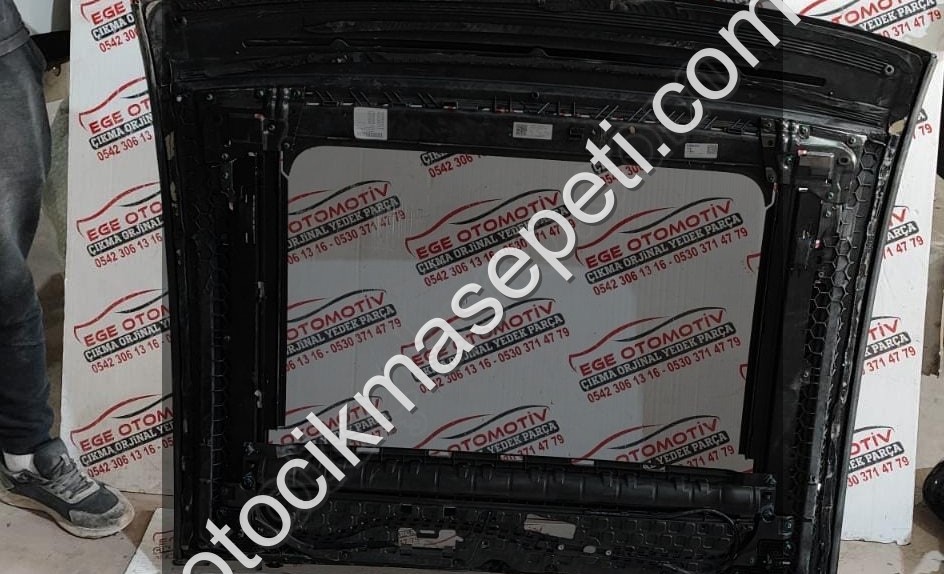 VW PASSAT B8 SUNROOF ÇERÇEVESİ ORJINAL