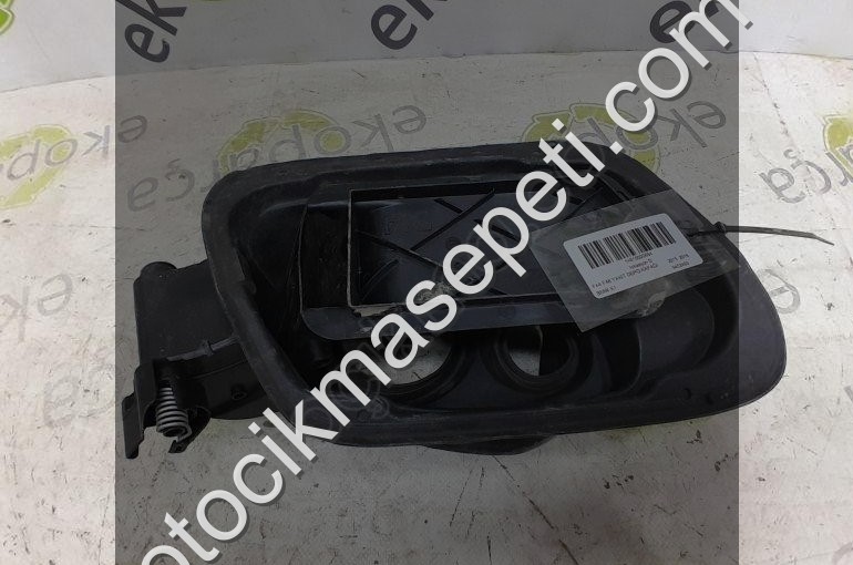 BMW X1 2015 2018 F44 F48 YAKIT DEPO KAPAĞI 9452493