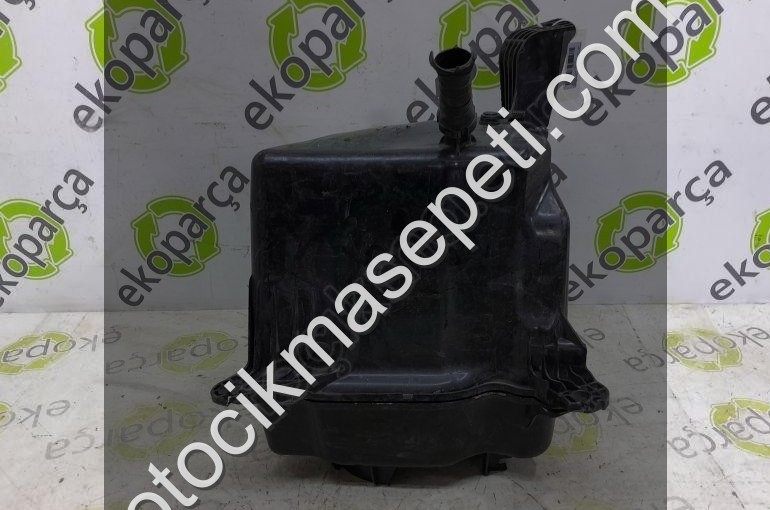 MERCEDES SPRİNTER 2018 2020 W910 ADBLUE DEPOSU A9104700000