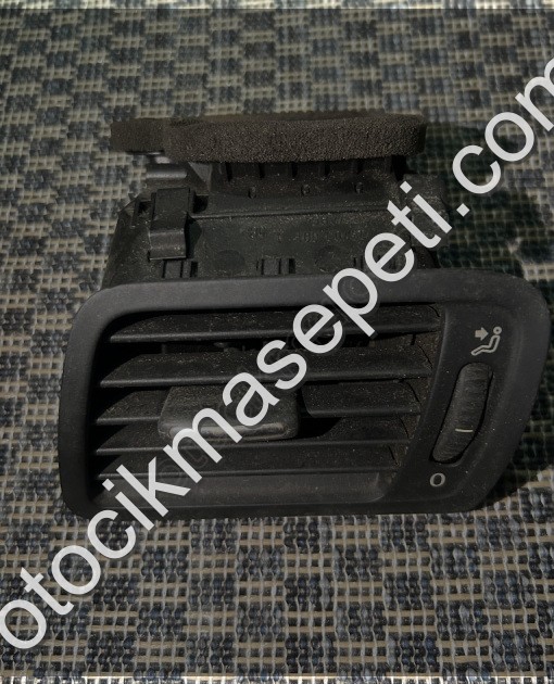 3C1819701E Passat B6 Havalandırma Izgarası Sol