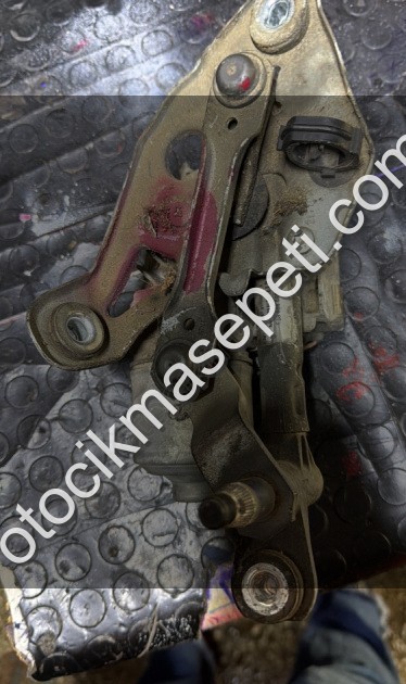 Peugeot 407 Sağ Silecek Motoru