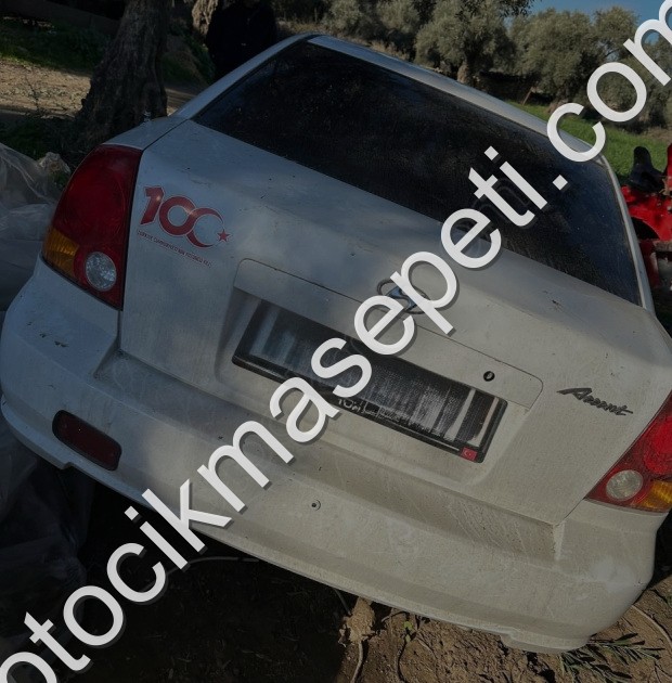 Hyundai Accent admira arka tampon