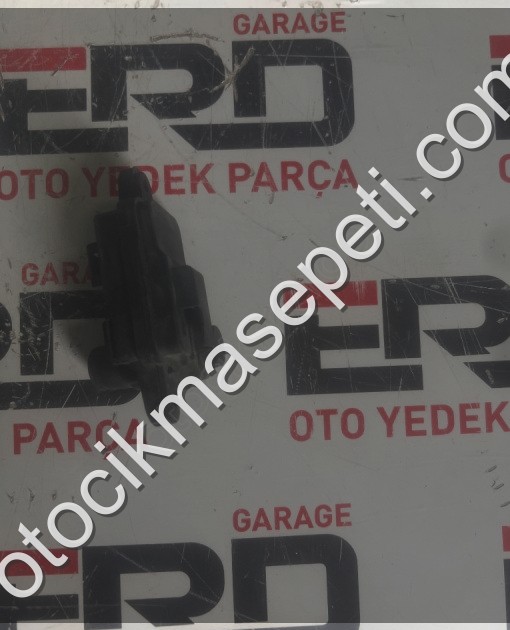 OCTAVİA DEPO KAPAĞI AÇMA MOTORU 8V0862159