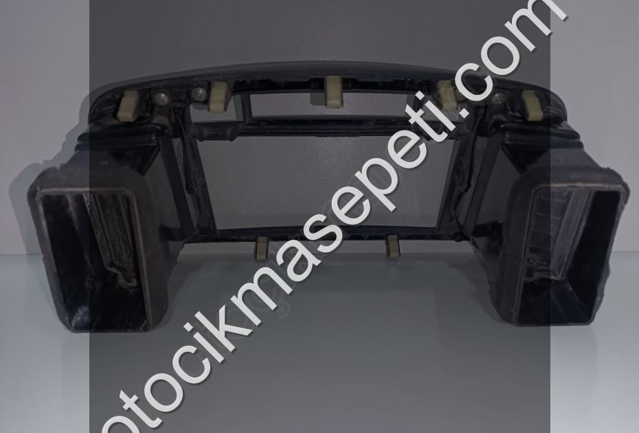 Hyundai Accent Era teyp çerçevesi