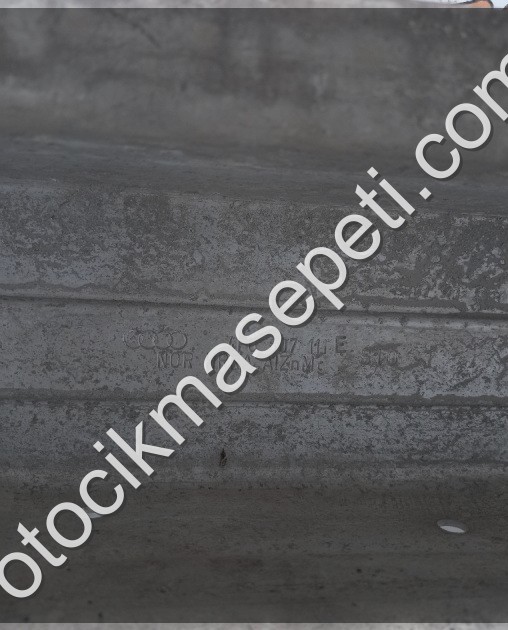 AUDİ A6 ÖN TAMPON DEMİRİ ALÜMİNYUM ÇIKMA ORJİNAL 2005-2011