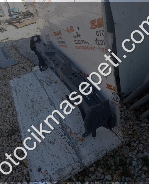NİSSAN ALMERA ÖN TAMPON DEMİRİ ÇIKMA ORJİNAL 2000-2002