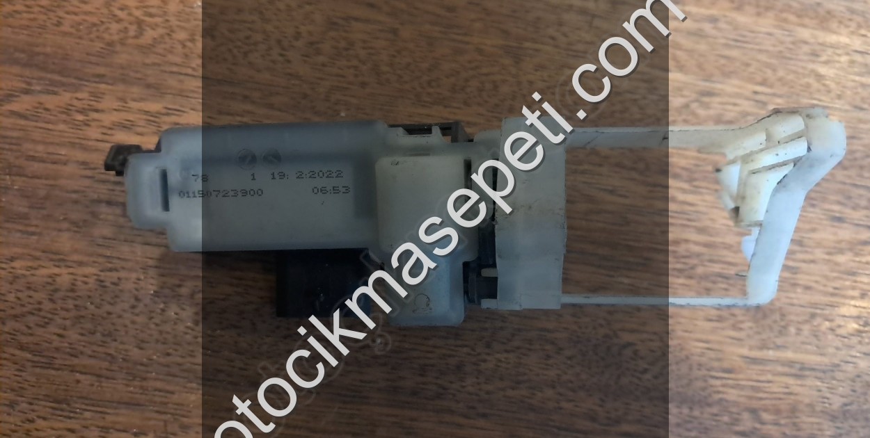 Mercedes GLA Geri Görüş Kamera Motoru 01150562932