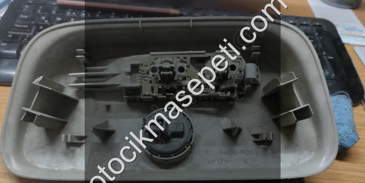 Clio sanroof anahtar konsolu 8200365630