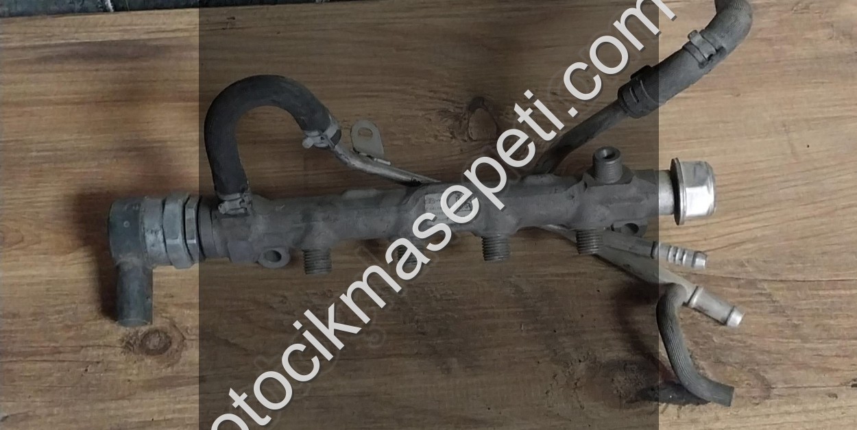 04L089B 1.6 tdi orj vw passat b8 yakıt rail borusu