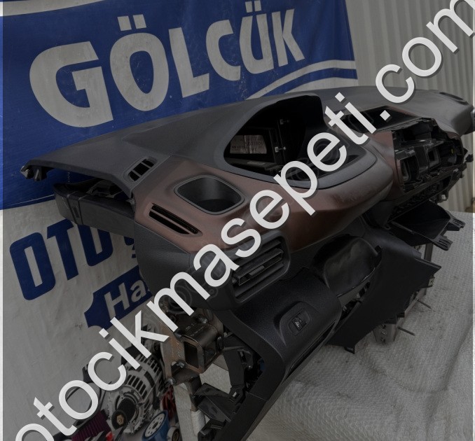 Peugeot Rifter Torpido ORJİNAL