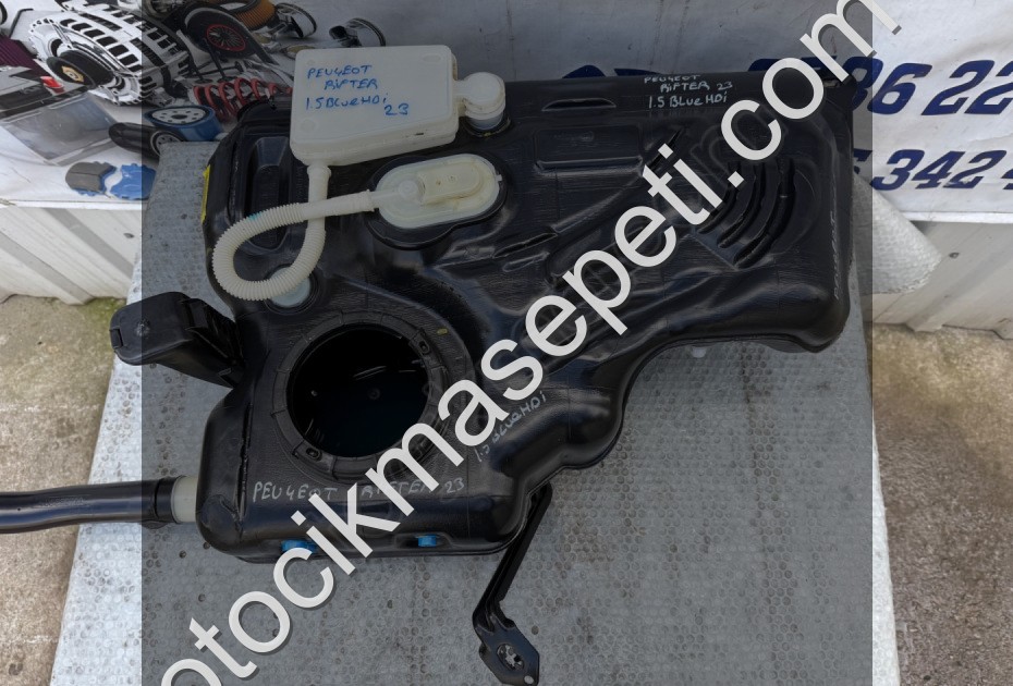 9832840280 Peugeot Rifter 1.5 BlueHDİ Yakıt Deposu ORJİNAL