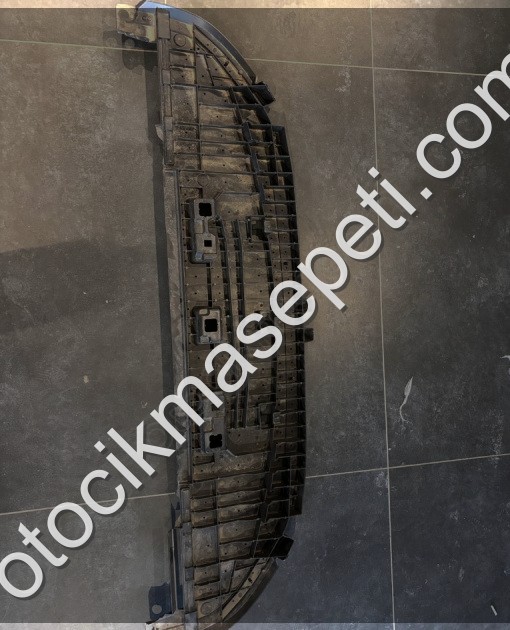 DS4 D41 ÖN TAMPON ALT MUHAFAZA 9834751780 Ç