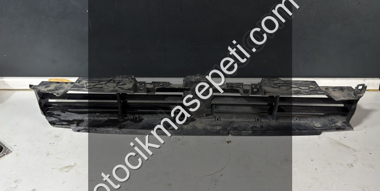 BMW İX3 G08 BEV LCİ ALT HAVALANDIRMA PERDESİ 51745A22690