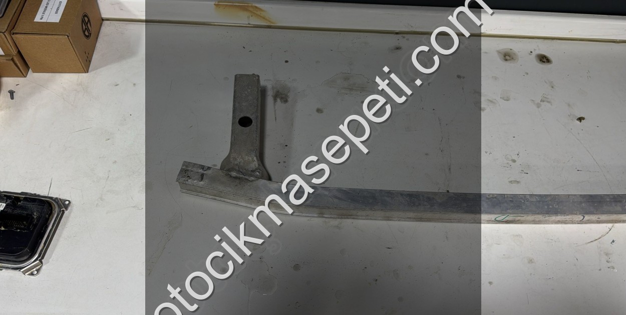 BMW X3 G01 X4 G02 ALT TAMPON DEMİRİ 51117399912-10