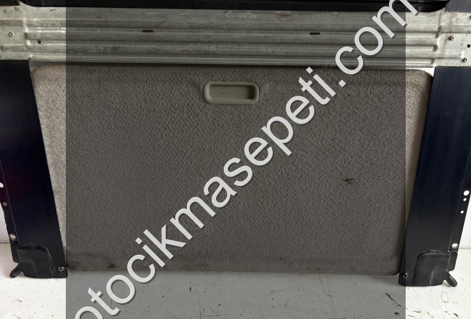 PEUGEOT 306 SUNROOF  ŞASESİ VE PERDESİ AYAĞIN BİRİ KIRIK