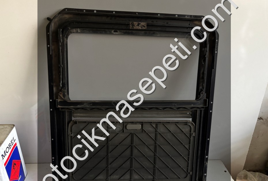 PEUGEOT 306 SUNROOF  ŞASESİ VE PERDESİ AYAĞIN BİRİ KIRIK