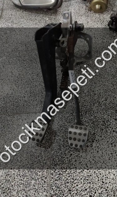 Mercedes SLK 1995 2001 model çıkma fren debriyaj pedalı