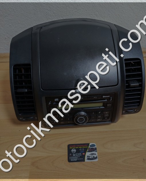 Nissan Note Orijinal Teyp Çerçevesi ve Teyp