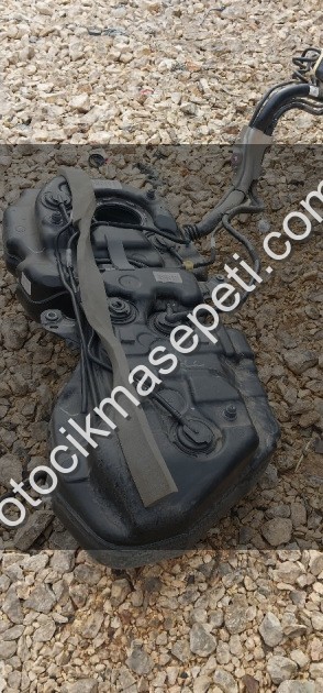 MERCEDES GLC 180 2024 ÇIKMA ORİJİNAL YAKIT DEPOSU Resmi