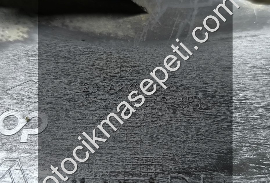 RENAULT MEGANE 4 SAĞ SİS ÇERÇEVESİ 261A27281R