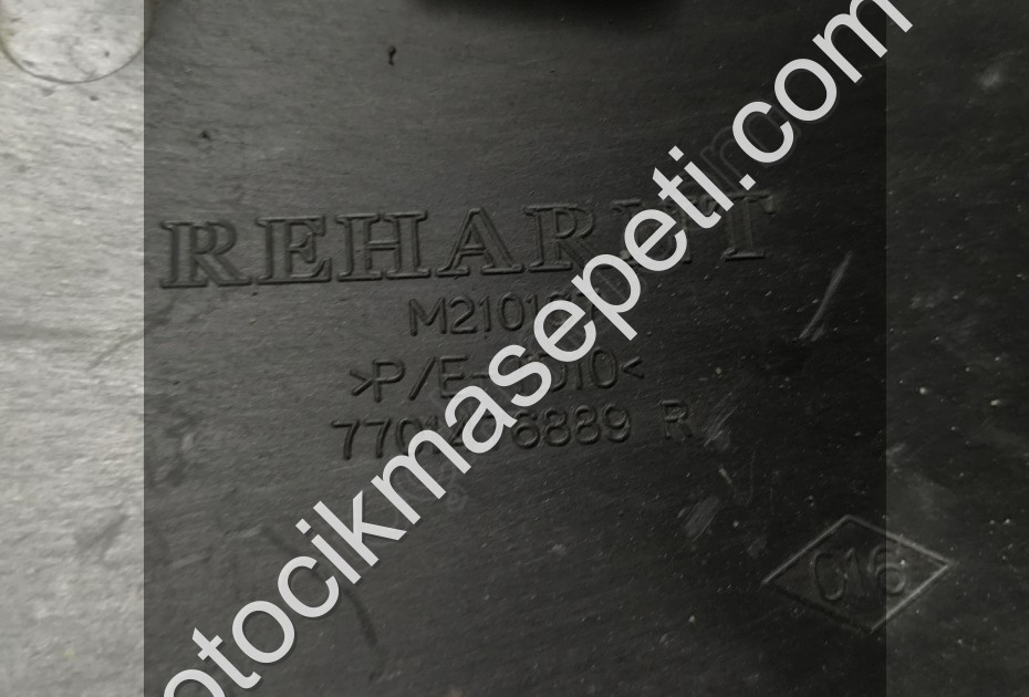 Megane 2 Ön Tampon Bandı Sağ FAZ 2 (07-09) 7701476889R