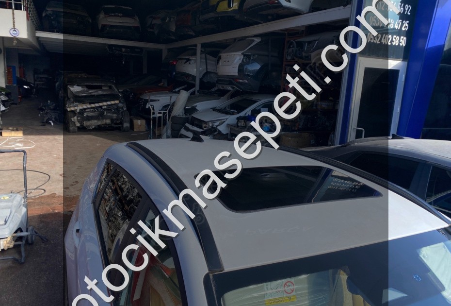 HYUNDAİ BAYON SUNROOF CAMI