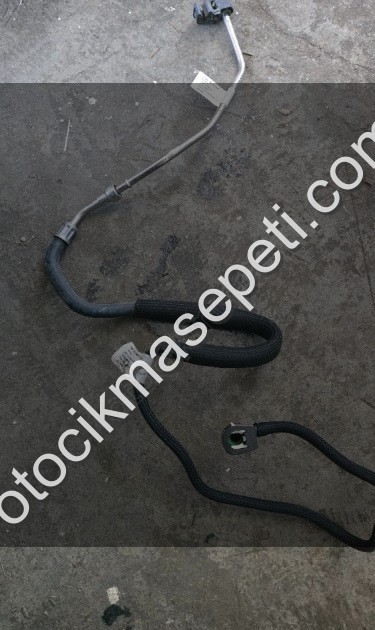 FOCUS YAKIT BORUSU (JX61 9J238 AC) ORİJİNAL