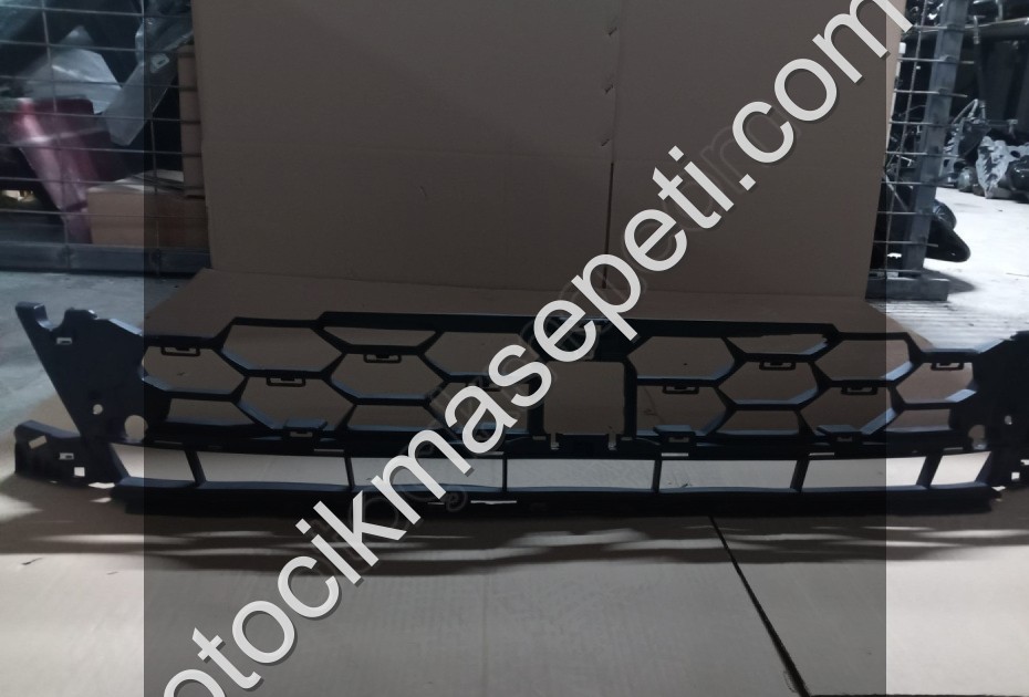 A3 S LİNE 2021-2022-2023-2024-2025 TAMPON ORTA ZIGARA 8Y0807647B