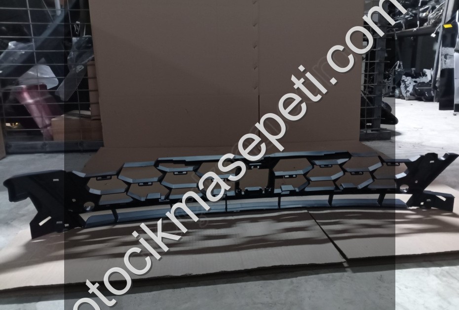 A3 S LİNE 2021-2022-2023-2024-2025 TAMPON ORTA ZIGARA 8Y0807647B