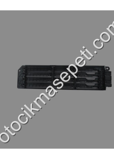 Renault Clio 5 Hb Radyatör Önü Hava Kanali Tampon Havalandirma Iz