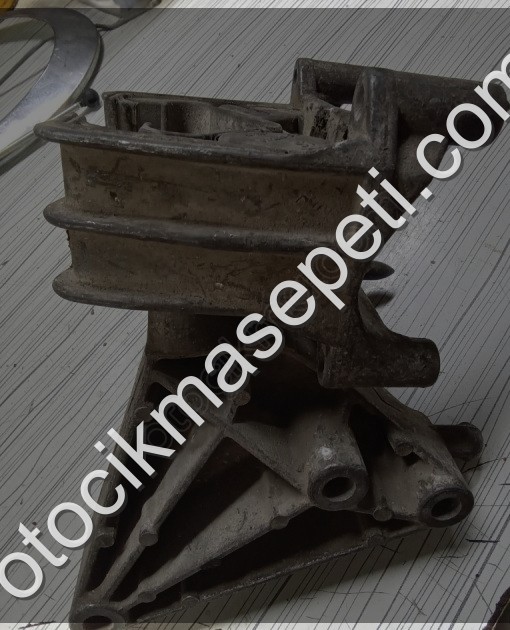 OPEL VECTRA B 2.0 BENZİNLİ ŞANZIMAN KULAĞI  90495514 90496531