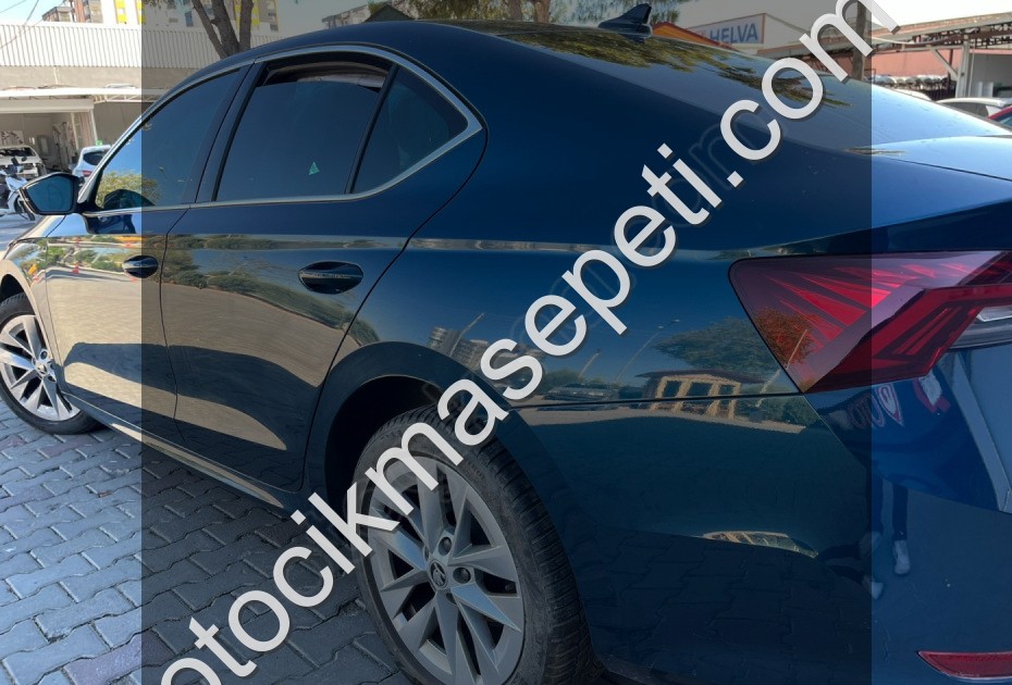 SKODA OCTAVİA MULTİMEDYA EKRAN (DOKUNMATİK) SÖKME - 5E3919605A