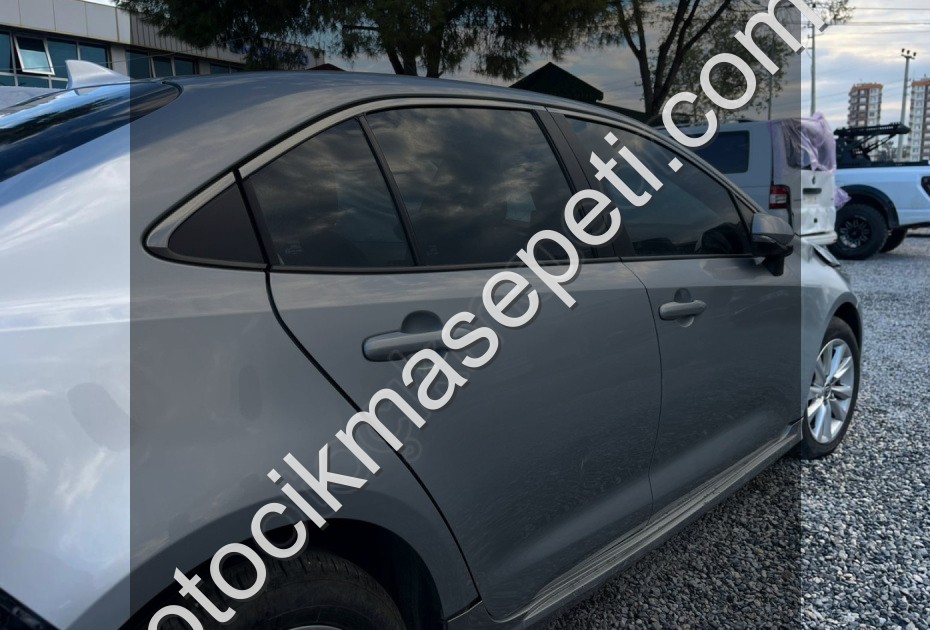 TOYOTA COROLLA MULTİMEDYA EKRAN ORİJİNAL SÖKME