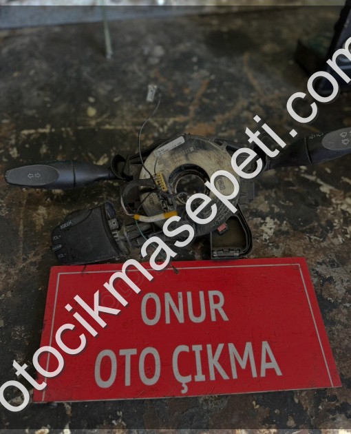 FORD CONNECT DİREKSİYON SİNYAL VE CAM SİLGİ KOLLARI