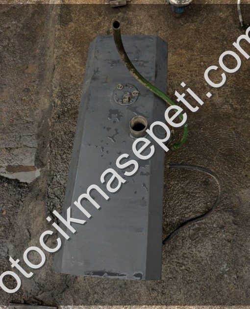 MİTSUBİSHİ L300 AÇIK KASA KAMYONET YAKIT DEPOSU Resmi